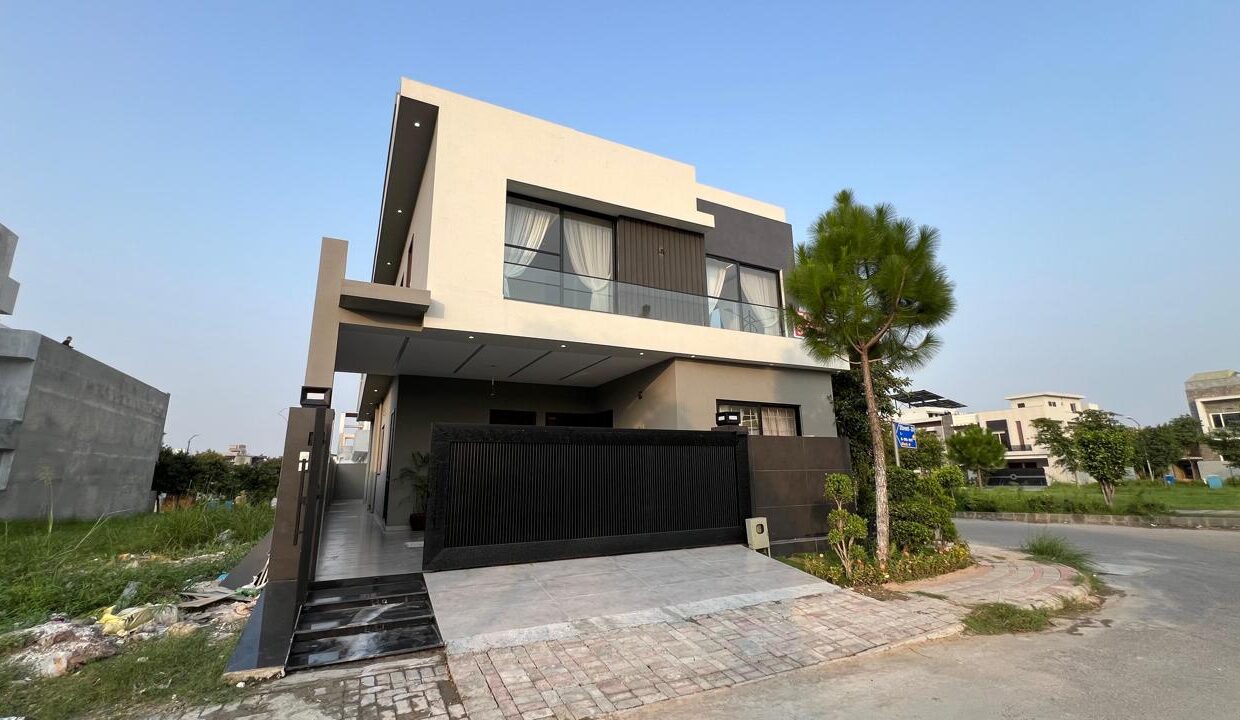 WhatsApp Image 2025-12-17 at 12.17.02