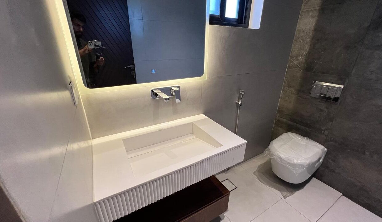 fae0b7f6-e934-4137-a767-32754ae560c6