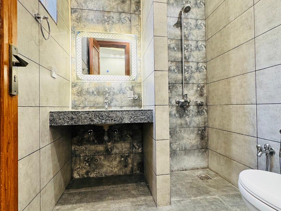 7-marla-house-bahria-town-phase-8.jpg21